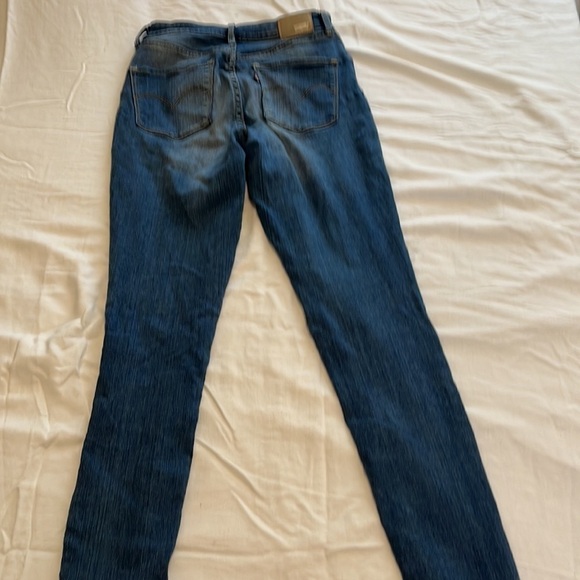 Levi’s High Rise Skinny Jeans Size 26 - Picture 2 of 7